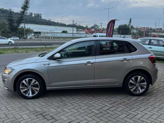 VOLKSWAGEN-POLO-1.0 200 TSI HIGHLINE AUTOMÁTICO VOLKSWAGEN-POLO-2018