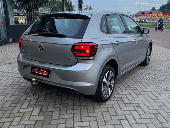 VOLKSWAGEN-POLO-1.0 200 TSI HIGHLINE AUTOMÁTICO VOLKSWAGEN-POLO-2018