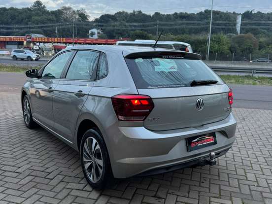 VOLKSWAGEN-POLO-1.0 200 TSI HIGHLINE AUTOMÁTICO VOLKSWAGEN-POLO-2018