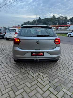 VOLKSWAGEN-POLO-2018