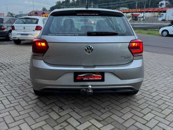 VOLKSWAGEN-POLO-1.0 200 TSI HIGHLINE AUTOMÁTICO VOLKSWAGEN-POLO-2018