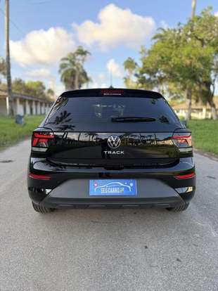 VOLKSWAGEN-POLO-2025