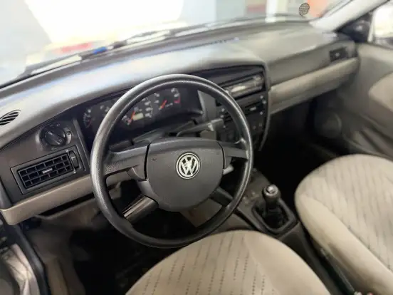 VOLKSWAGEN-SANTANA-2004