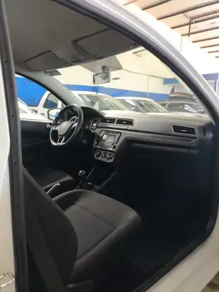 VOLKSWAGEN-SAVEIRO-2024