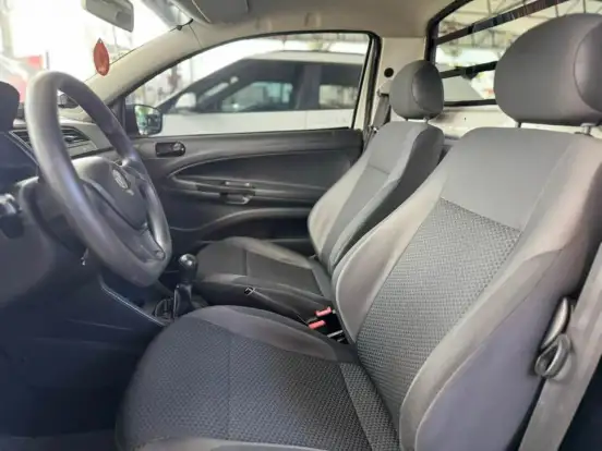 VOLKSWAGEN-SAVEIRO-2021