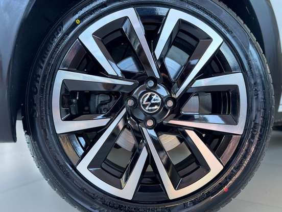 VOLKSWAGEN-SAVEIRO-2024