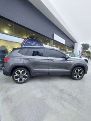 VOLKSWAGEN-TAOS-2023