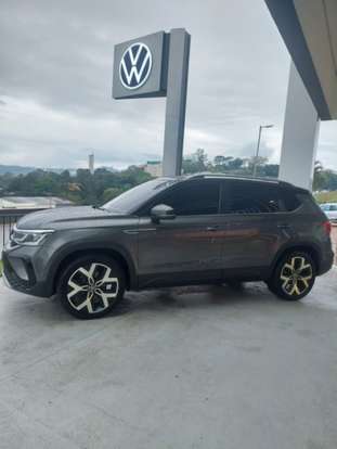 VOLKSWAGEN-TAOS-2023