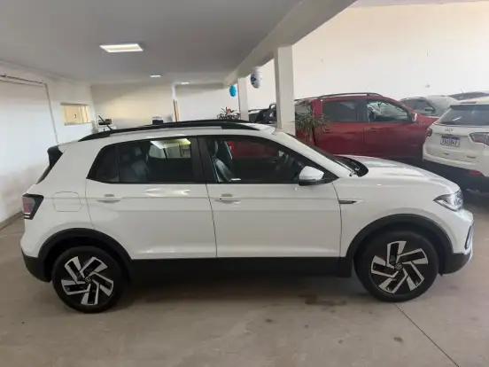 VOLKSWAGEN-T-CROSS-2024