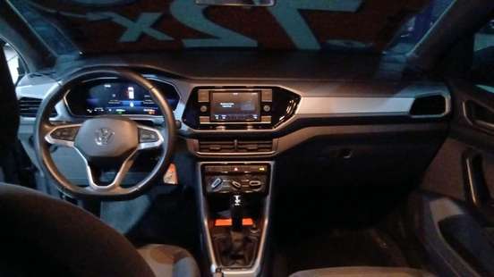 VOLKSWAGEN-T-CROSS-2024