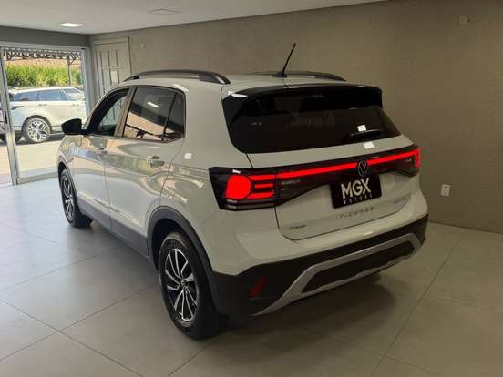 VOLKSWAGEN-T-CROSS-2024