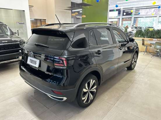 VOLKSWAGEN-T-CROSS-2021
