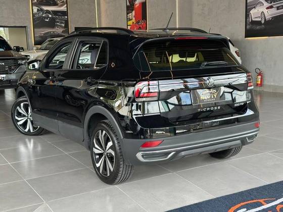 VOLKSWAGEN T-CROSS 1.0 200 TSI TOTAL FLEX COMFORTLINE AUTOMÁTICO