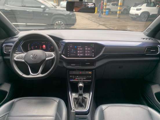 VOLKSWAGEN-T-CROSS-2024