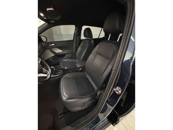 VOLKSWAGEN-T-CROSS-2022