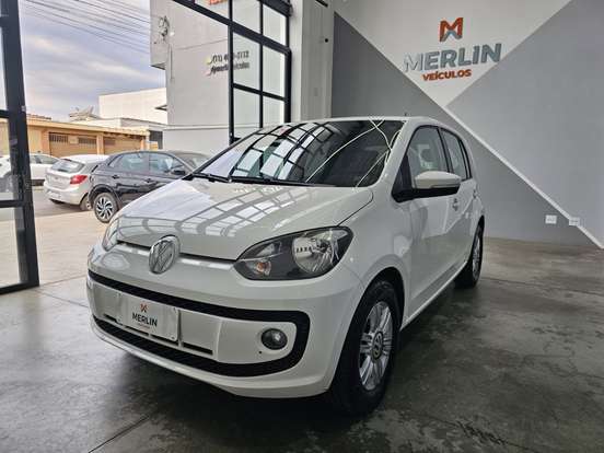 VOLKSWAGEN-UP-2015