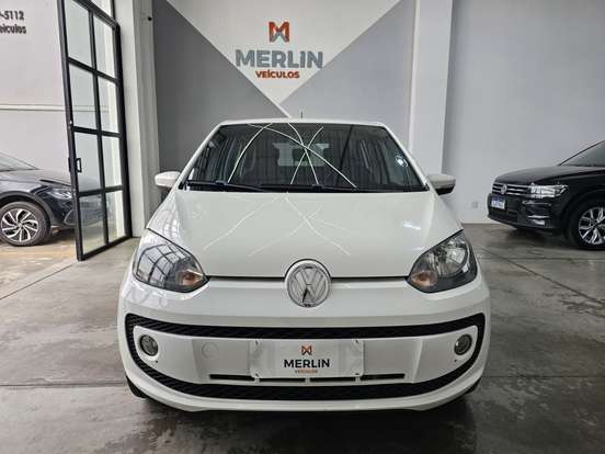 VOLKSWAGEN-UP-2015
