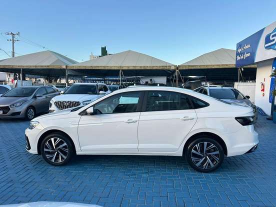 VOLKSWAGEN-VIRTUS-2024