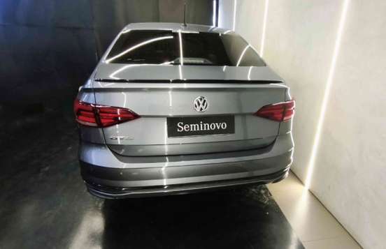 VOLKSWAGEN-VIRTUS-2021