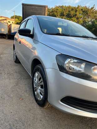 VOLKSWAGEN-GOL-2015