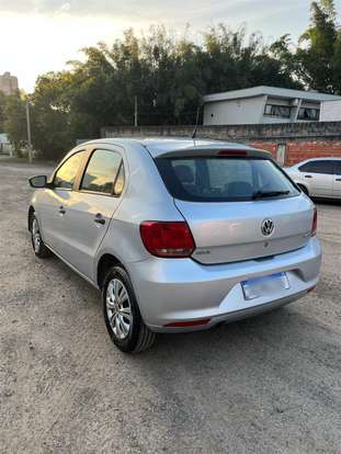 VOLKSWAGEN-GOL-2015