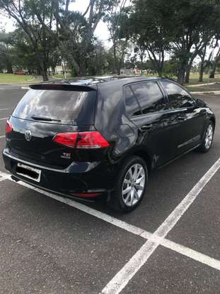 VOLKSWAGEN-GOLF-2014