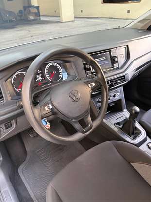 VOLKSWAGEN-POLO-2023