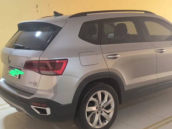 VOLKSWAGEN TAOS 1.4 250 TSI TOTAL FLEX COMFORTLINE AUTOMÁTICO