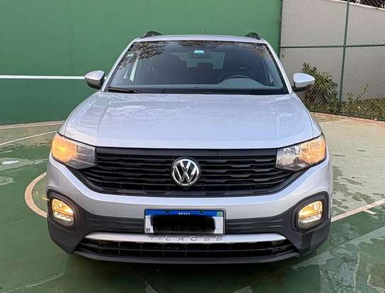 VOLKSWAGEN-T-CROSS-2020