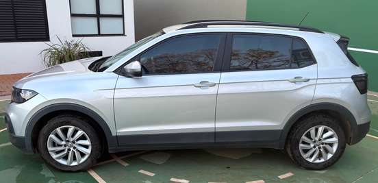 VOLKSWAGEN-T-CROSS-2020