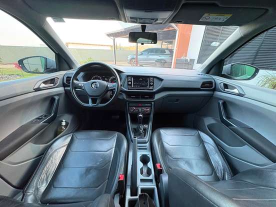 VOLKSWAGEN-T-CROSS-2020