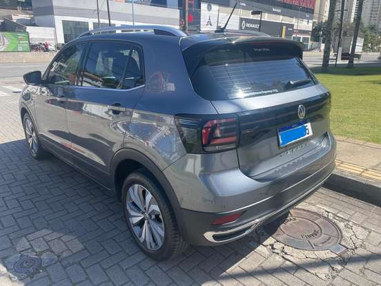 VOLKSWAGEN-T-CROSS-2020