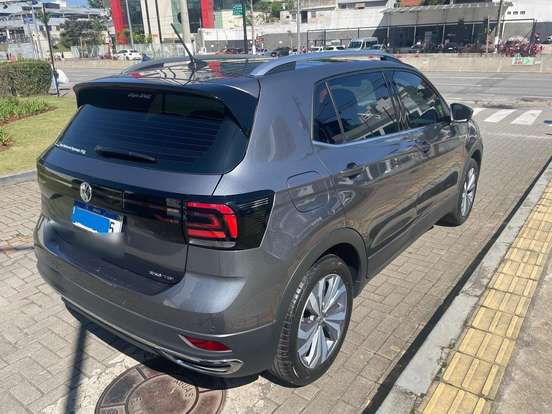 VOLKSWAGEN-T-CROSS-2020