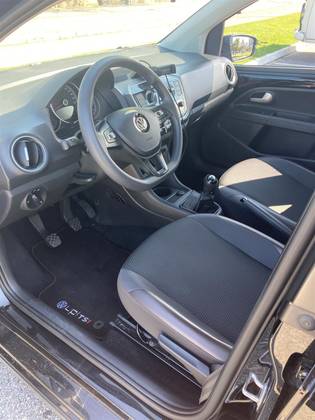 VOLKSWAGEN UP 1.0 170 TSI TOTAL FLEX XTREME 4P MANUAL