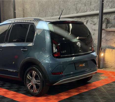 VOLKSWAGEN-UP-2017