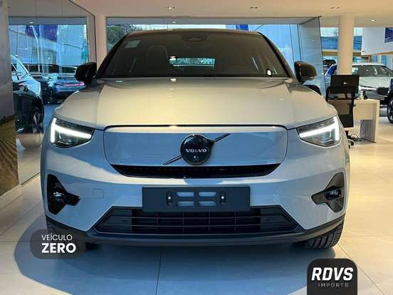 VOLVO-EC40-P8 RECHARGE TWIN ELECTRIC ULTRA BLACK EDITION AWD VOLVO-EC40-2026