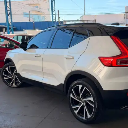 VOLVO-XC40-2.0 T5 GASOLINA R-DESIGN AWD GEARTRONIC VOLVO-XC40-2018