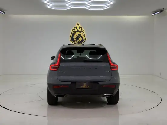 VOLVO-XC40-2.0 T5 GASOLINA R-DESIGN AWD GEARTRONIC VOLVO-XC40-2019