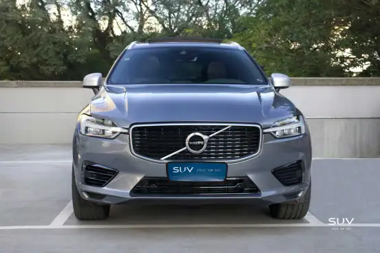 VOLVO-XC60-2019