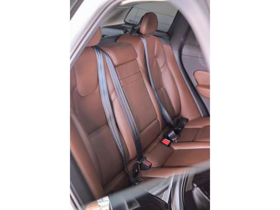 VOLVO-XC60-2018