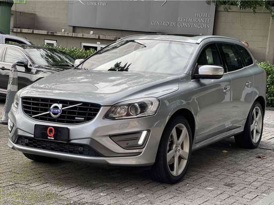 VOLVO-XC60-2015