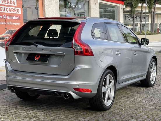 VOLVO-XC60-2.0 T5 R DESIGN TURBO GASOLINA 4P AUTOMÁTICO VOLVO-XC60-2015