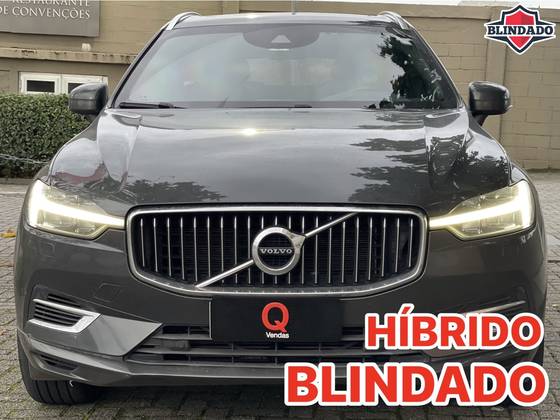 VOLVO XC60 2.0 T8 HYBRID MOMENTUM AWD GEARTRONIC