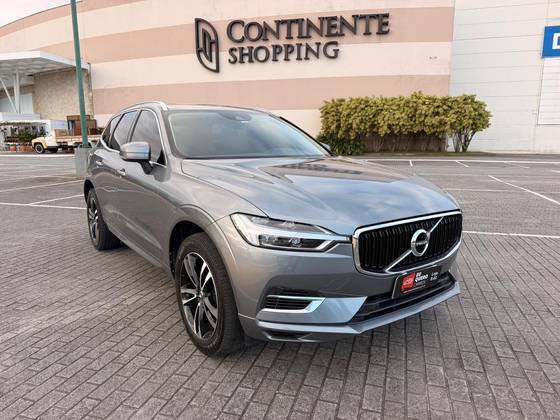 VOLVO XC60 2.0 T8 HYBRID MOMENTUM AWD GEARTRONIC