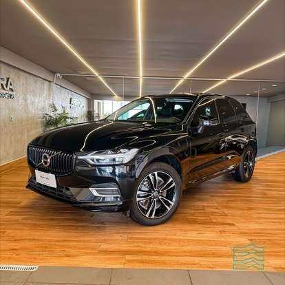 VOLVO-XC60-2020