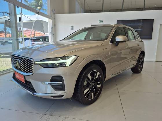 VOLVO XC60 2.0 T8 PHEV PLUS AWD GEARTRONIC
