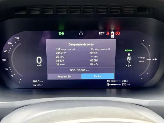 VOLVO-XC90-2023