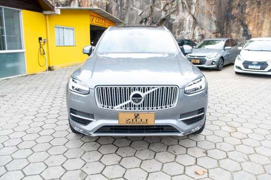 VOLVO-XC90-2016
