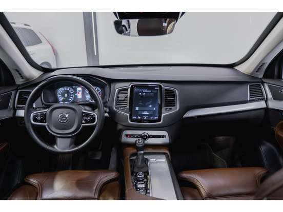 VOLVO-XC90-2.0 T6 GASOLINA MOMENTUM AWD GEARTRONIC VOLVO-XC90-2018