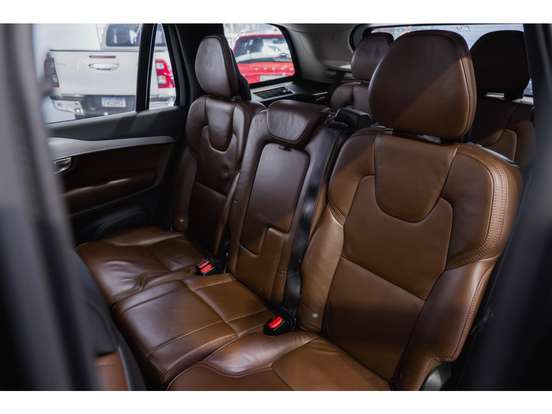 VOLVO-XC90-2.0 T6 GASOLINA MOMENTUM AWD GEARTRONIC VOLVO-XC90-2018